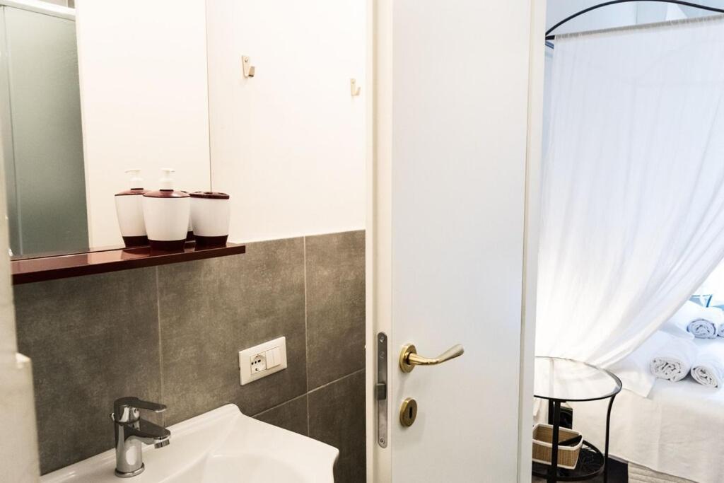 Aparthotel Nasoni Di Roma Zewnętrze zdjęcie